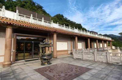 歷經21年解套-台中市通過寶山陵園納骨塔櫃位管理辦法