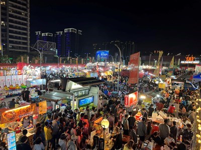 交通便捷的台中捷運-總站-夜市