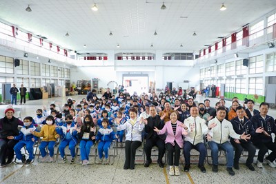 0視察大甲國小禮堂拆除重建-盧市長宣布-台中尚泳計畫-游泳池與校舍共構