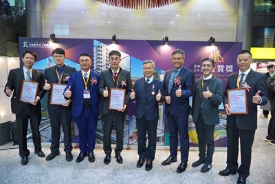 01-工程界最高榮譽-東勢埤豐橋奪金質獎-建設局長獲頒全國唯二專業獎章_0