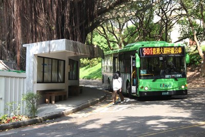 提升便利通學環境-中市公車進校園路線已達28條-師生搭乘更方便